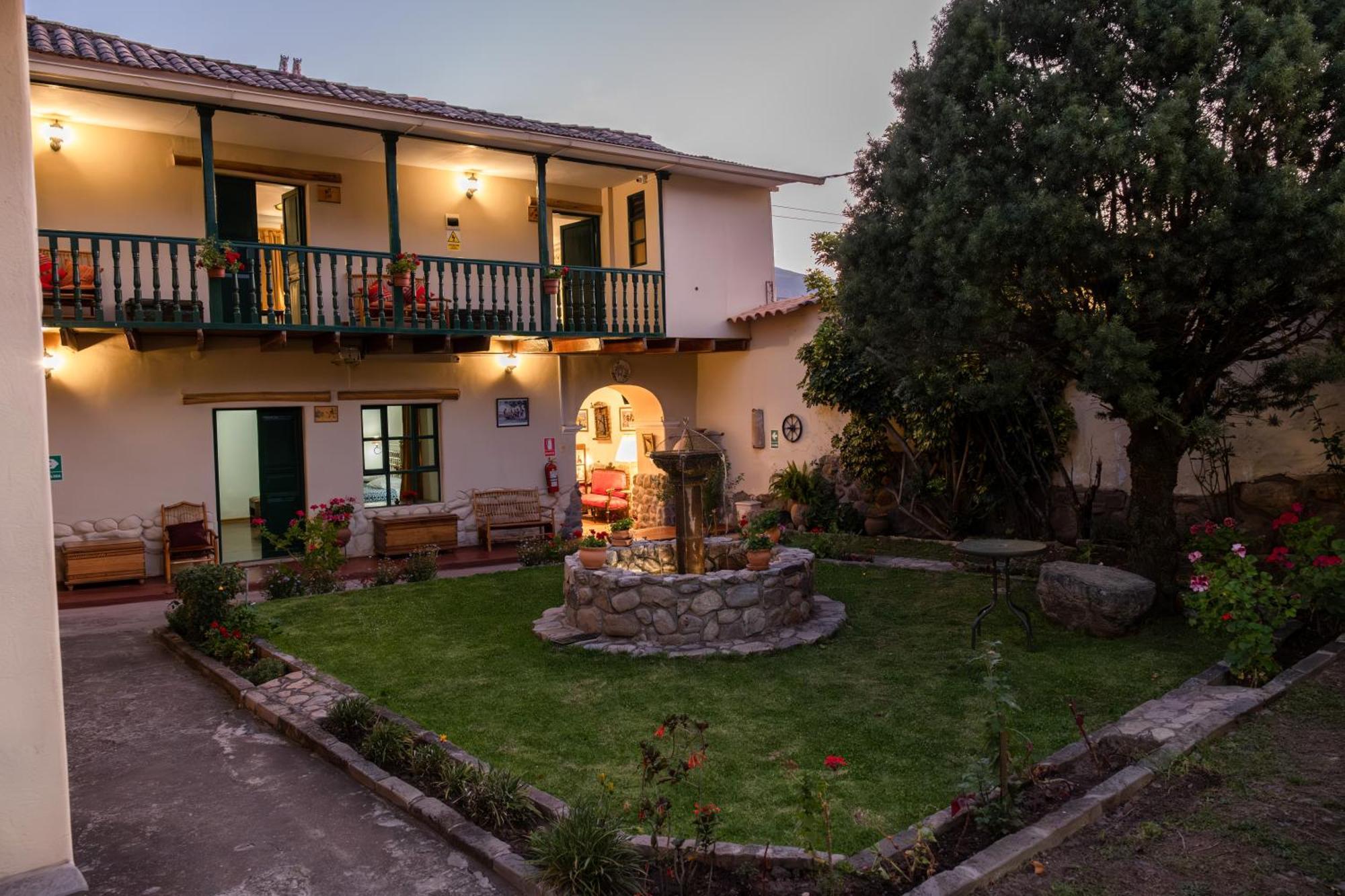 Hospedaje La Florida Urubamba Exterior photo
